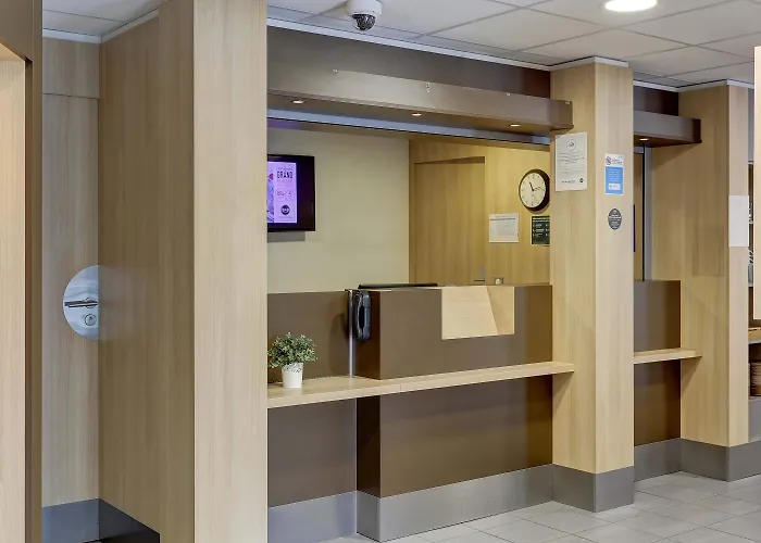 Centre Gare 2* Ρενς